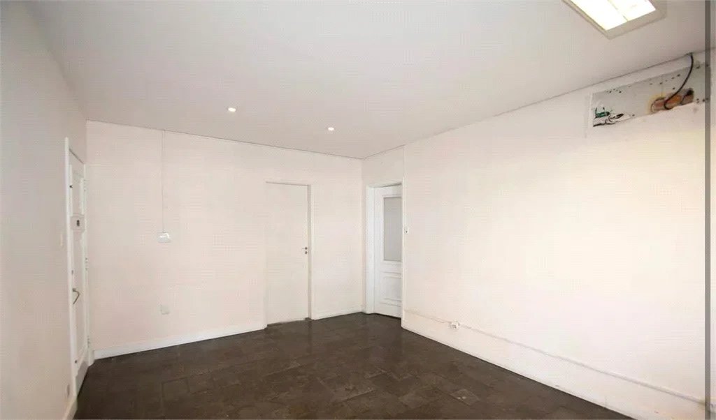 Apartamento à venda com 3 quartos, sendo 1 suíte, em Pinheiros, São Paulo, SP