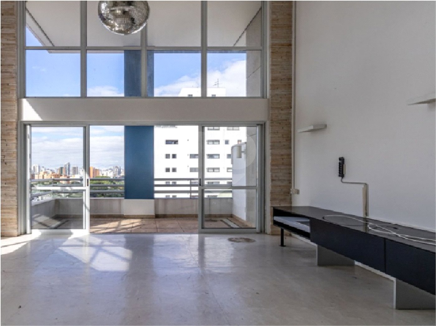 Duplex à venda ou para alugar com 1 suíte em Vila Madalena, São Paulo, SP