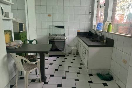 Casa à venda com 3 quartos, sendo 2 suítes, em Morumbi, São Paulo, SP