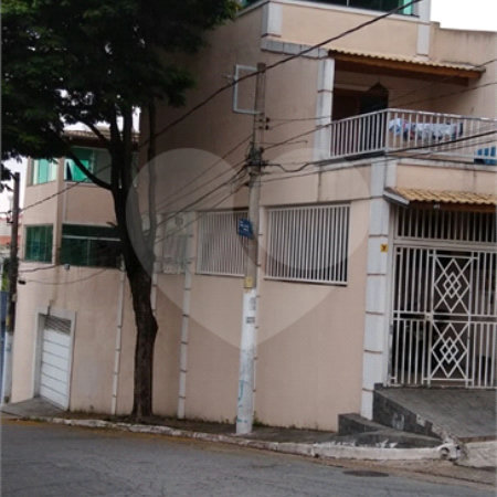 Sobrado à venda com 2 quartos em Parque Vitória, São Paulo, SP