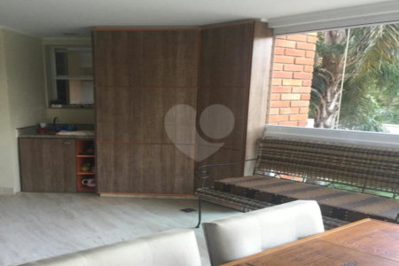 Apartamento à venda com 5 quartos, sendo 3 suítes, em Umuarama, Osasco, SP