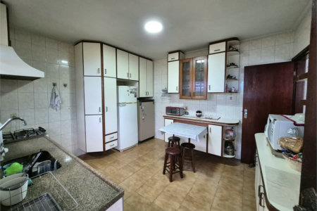 Sobrado à venda com 4 quartos em Jardim Sarah, São Paulo, SP