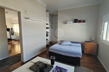 Casa para alugar com 6 quartos, sendo 4 suítes,  no Centro, Itapetininga, SP