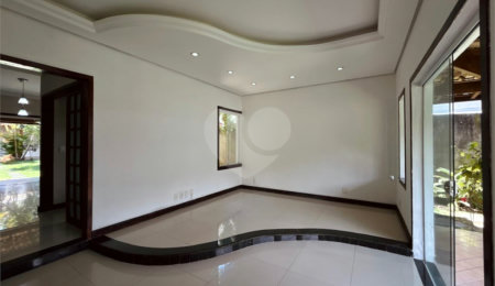 Casa à venda com 1 quarto, sendo 3 suítes, em Outerio da Glória, Porto Seguro, BA