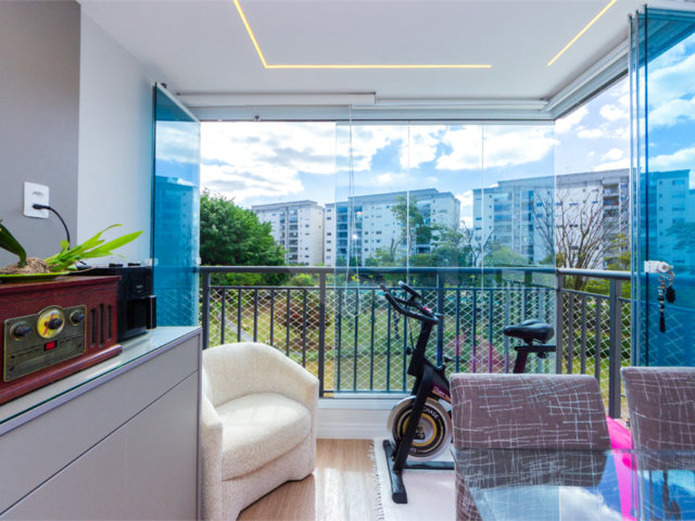 Apartamento à venda com 3 quartos, sendo 1 suíte,  em Santo Amaro, São Paulo, SP