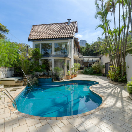 Casa à venda com 3 quartos, sendo 1 suíte, em Brooklin, São Paulo, SP