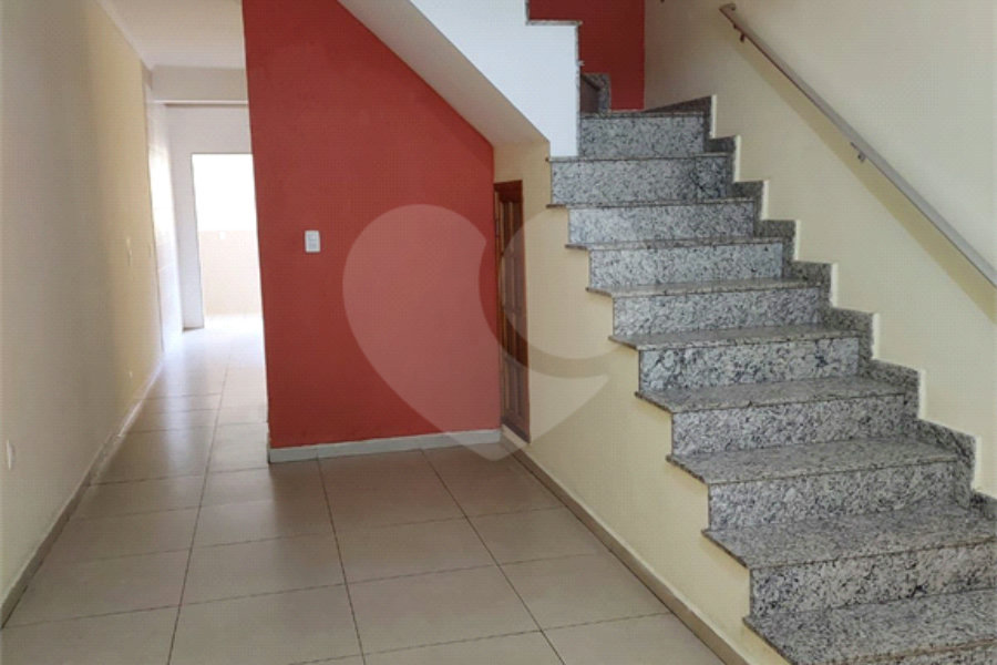 Sobrado à venda com 3 quartos, sendo 1 suíte, no Brasilândia, São Paulo, SP