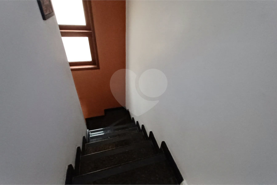 Casa à venda com 3 quartos, sendo 1 suíte, no condomínio Residencial Morada do Horto, São Paulo - SP