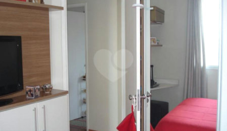 Apartamento à venda com 2 quartos em Jardim Ivana, São Paulo, SP