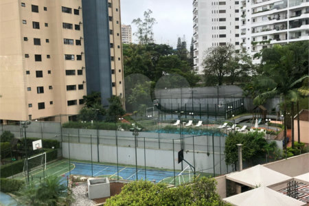 Apartamento à venda com 4 suítes em Vila Suzana, São Paulo, SP