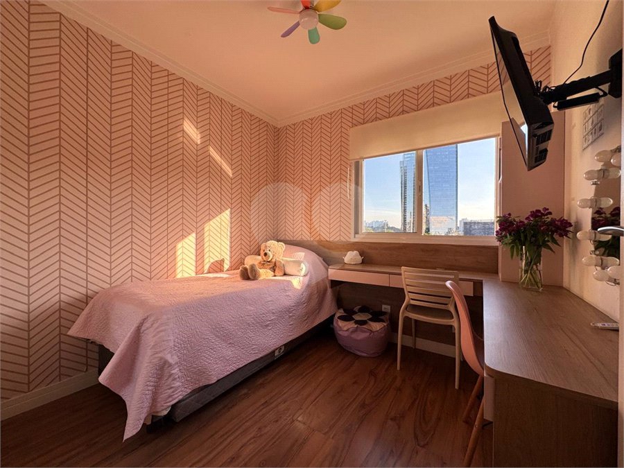 Apartamento à venda com 3 quartos, sendo 1 suíte, em Jardim Caravelas, São Paulo, SP