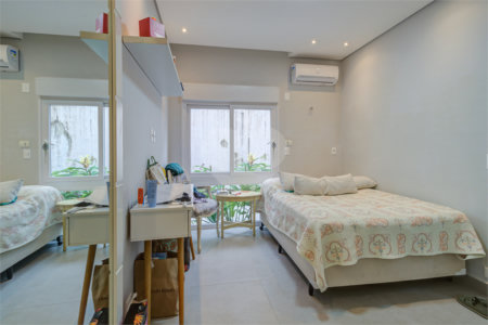 Casa Térrea à venda com 4 suítes em Alto da Boa Vista, São Paulo, SP
