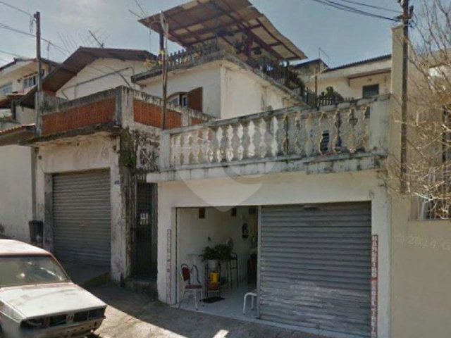 Casa à venda com 4 quartos, sendo 2 suítes,  em Horto Florestal, São Paulo, SP