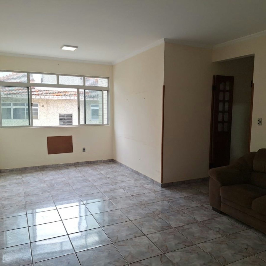 Apartamento Amplo a Apenas 120 Metros da Praia – Localização Privilegiada na Ponta da Praia!
