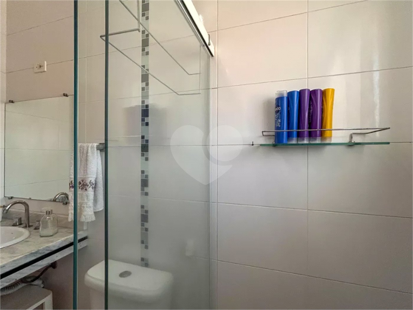 Sobrado à venda com 3 quartos, sendo 1 suíte, em Vila Mangalot, São Paulo, SP