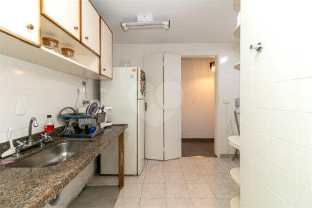 Apartamento à venda com 2 quartos em Moema, São Paulo, SP