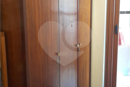 Sobrado à venda com 3 quartos, sendo 1 suíte, em Vila Nivi, São Paulo, SP