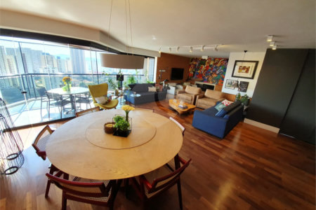 Apartamento à venda com 4 quartos, sendo 2 suítes, em Santana, São Paulo, SP