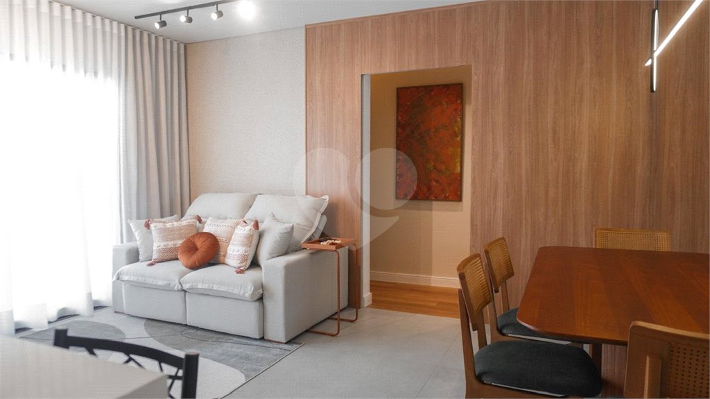 Apartamento à venda com 3 quartos, sendo 1 suíte,  no Centro, Vinhedo, SP