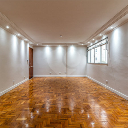 Apartamento à venda ou para alugar com 3 quartos, sendo 1 suíte,  em Itaim Bibi, São Paulo, SP