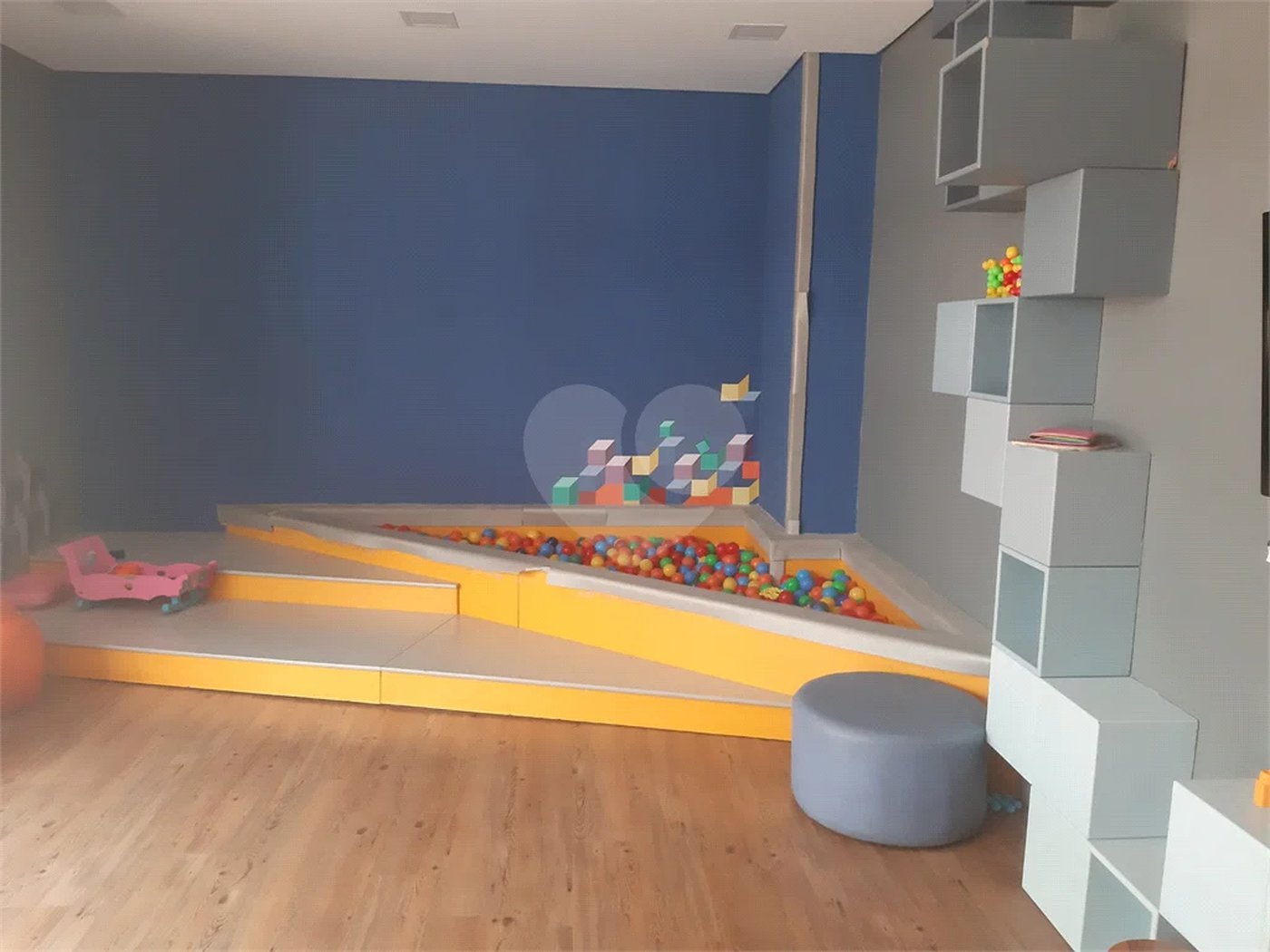 Apartamento com 34m², 2 quartos, à venda no Cambuci