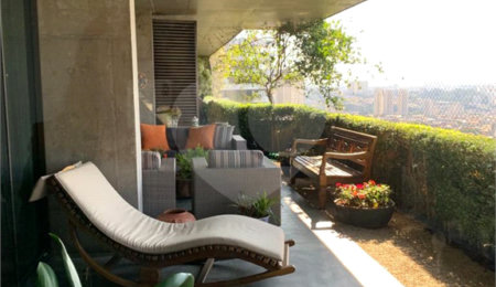 Apartamento à venda com 4 suítes em Vila Suzana, São Paulo, SP
