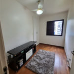 Apartamento à venda com 3 quartos, sendo 1 suíte, em Jardim Londrina, São Paulo, SP