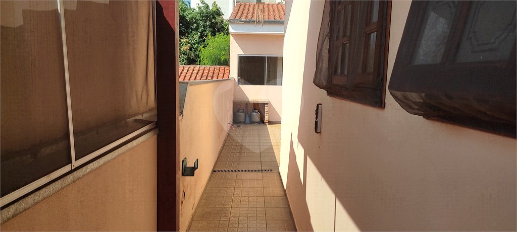 Sobrado à venda com 3 quartos, sendo 1 suíte, em Vila Almeida, Indaiatuba, SP