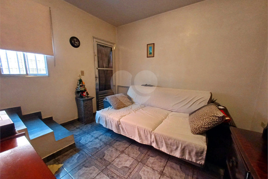 Casa à venda com 4 quartos, sendo 1 suíte, em Vila Paulicéia, São Paulo, SP