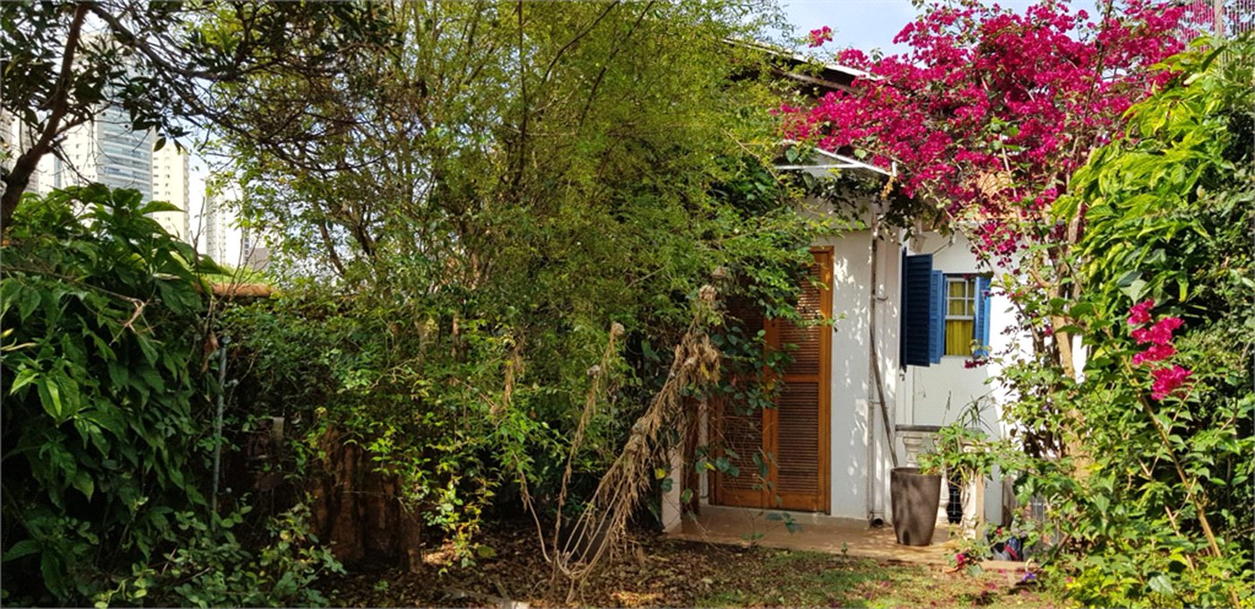 Sobrado à venda com 3 quartos em Vila Romana, São Paulo, SP