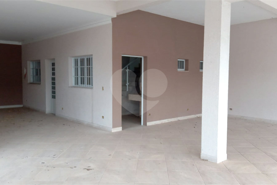 Casa à venda com 5 quartos, sendo 3 suítes,  em Serra da Cantareira, Mairiporã, SP