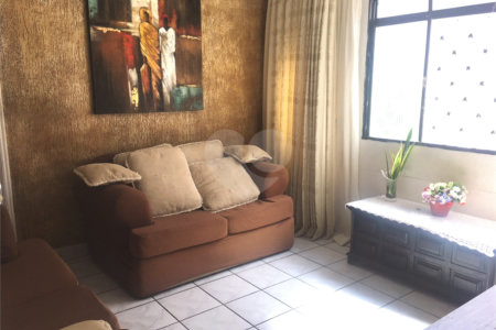 Casa Térrea à venda com 4 quartos, sendo 1 suíte,  em Vila Mazzei, São Paulo, SP