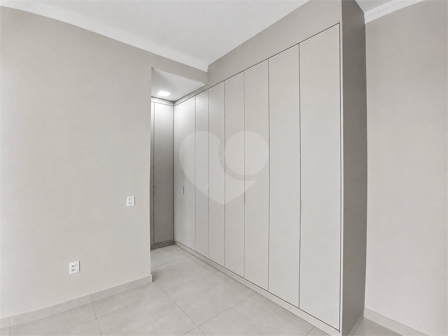 Casa à venda com 3 suítes no condomínio Renaissance, Sorocaba - SP