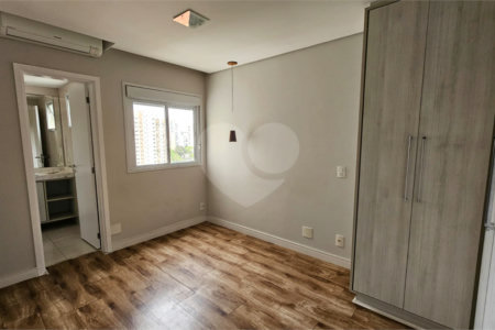 Apartamento à venda com 2 quartos, sendo 1 suíte, em Campo Belo, São Paulo, SP