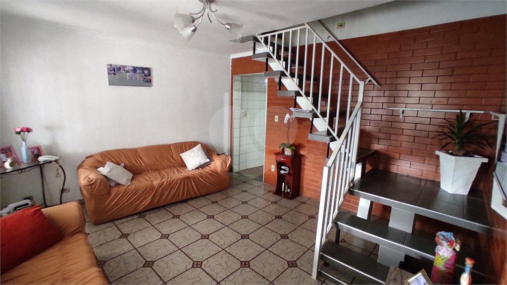 Sobrado à venda com 3 quartos, sendo 1 suíte, em Tremembé, São Paulo, SP
