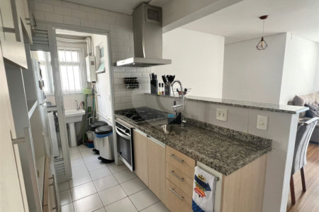 Apartamento à venda com 3 quartos, sendo 1 suíte, no Centro, São Bernardo do Campo, SP