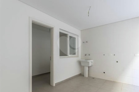 Casa à venda com 4 suítes no condomínio Hípica Garden, São Paulo - SP