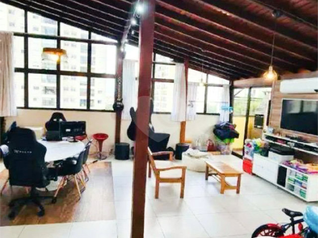 Apartamento à venda com 3 quartos, sendo 1 suíte,  em Jardim Leonor Mendes de Barros, São Paulo, SP