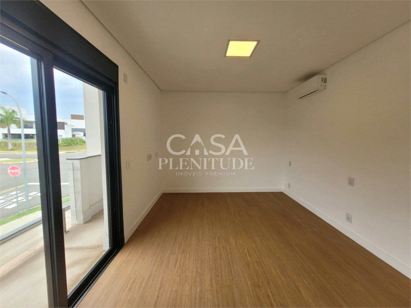 Casa em condomínio à venda com 5 quartos, sendo 4 suítes, em Alphaville Nova Esplanada, Votorantim, SP