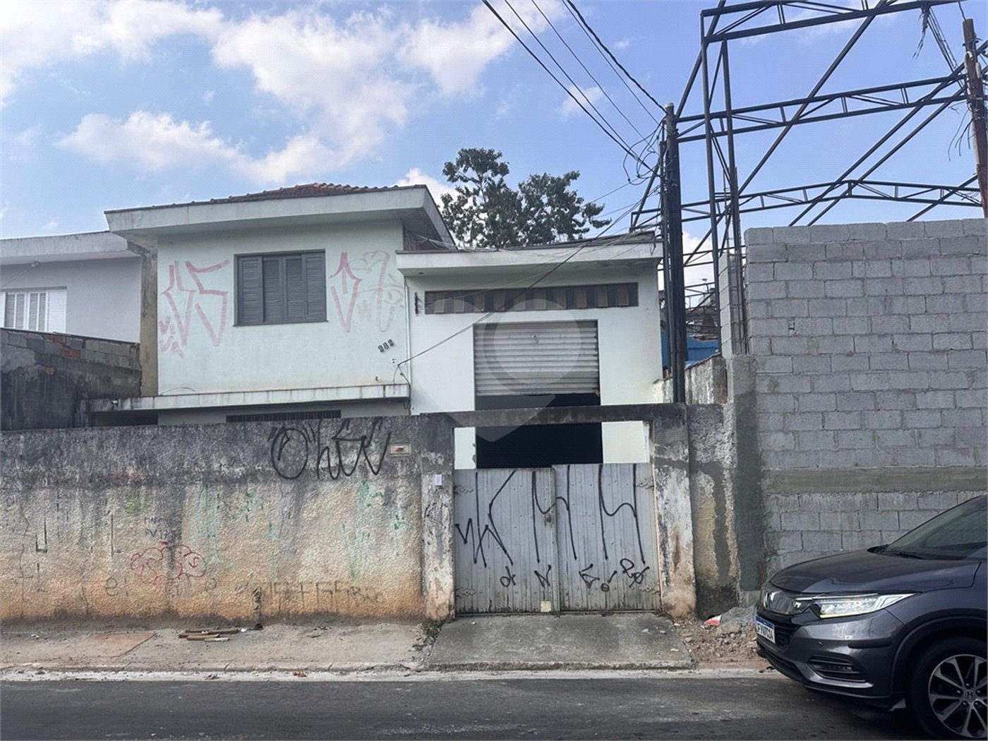 Sobrado à venda com 2 quartos em Vila Zat, São Paulo, SP
