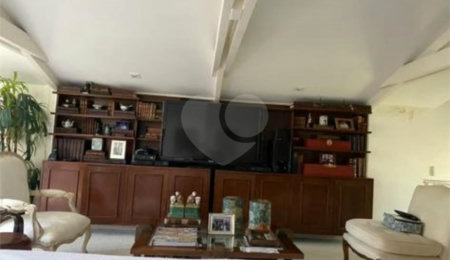 Casa Térrea à venda ou para alugar com 4 quartos, sendo 2 suítes, em Jardim Guedala, São Paulo, SP