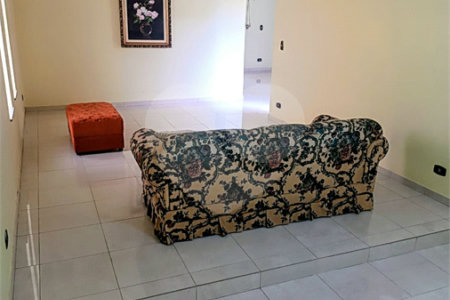 Casa à venda com 5 quartos, sendo 4 suítes, em Jardim Armênia, Mogi das Cruzes, SP