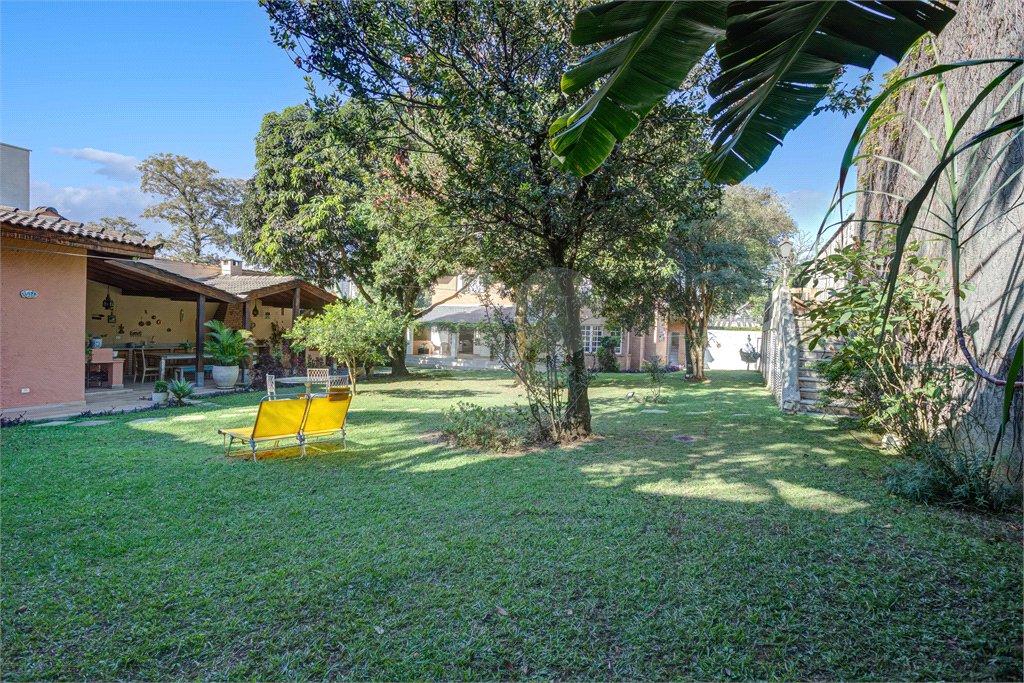 Casa à venda com 3 suítes em Chácara Monte Alegre, São Paulo, SP