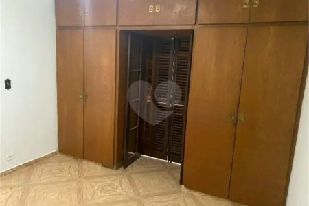 Sobrado à venda com 3 quartos em Jardim Arpoador, São Paulo, SP