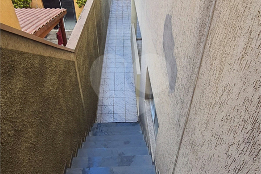 Sobrado à venda com 4 quartos, sendo 1 suíte, em Vila Pereira Barreto, São Paulo, SP