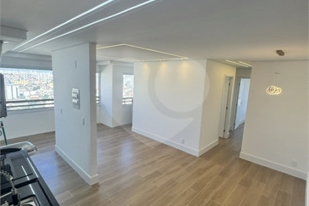 Apartamento à venda com 3 quartos, sendo 1 suíte, em Vila Cruz das Almas, São Paulo, SP