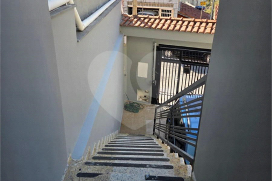 Sobrado à venda com 3 quartos, sendo 1 suíte, em Vila Gustavo, São Paulo, SP