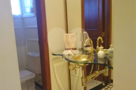 Casa à venda com 4 quartos, sendo 2 suítes, no condomínio Osato, Atibaia - SP