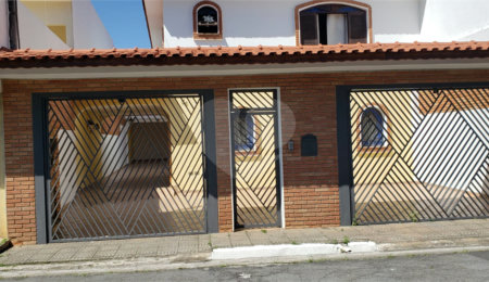 Sobrado à venda com 3 quartos, sendo 1 suíte,  em Tremembé, São Paulo, SP