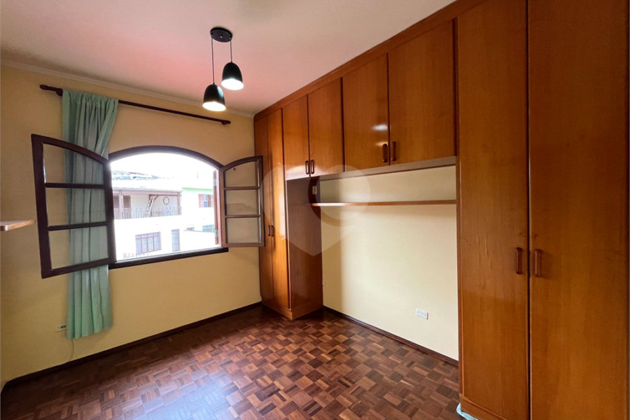Sobrado à venda com 4 quartos, sendo 2 suítes, em Tremembé, São Paulo, SP